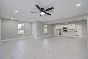 13221 Candlewick St, Houston, TX 77015 - Photo 7