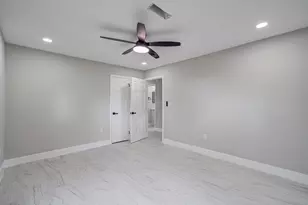 13221 Candlewick St, Houston, TX 77015 - Photo 23