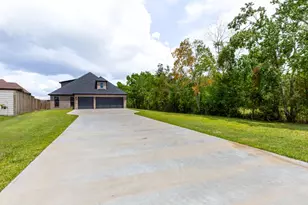 7705 Water Edge, Beaumont, TX 77707 - Photo 39