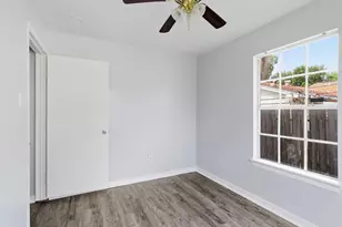 3517 Sparrow St, Houston, TX 77051 - Photo 35