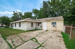 6741 Goforth St, Houston, TX 77021 - Photo 3