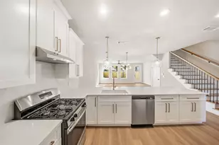 3420 Elser St, Houston, TX 77009 - Photo 9