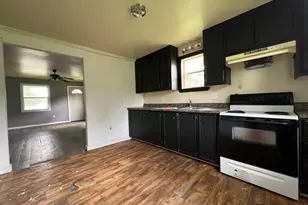 407/405 N Kleas, Edna, TX 77957 - Photo 3