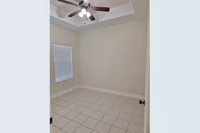 218 Majestic Oak Circle, Houston, TX 77566 - Photo 9