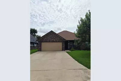 218 Majestic Oak Circle, Houston, TX 77566 - Photo 1