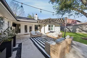 10739 Longmont Dr, Houston, TX 77042 - Photo 29