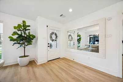 10739 Longmont Drive, Houston, TX 77042 - Photo 5