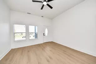 5226 Ricky St, Houston, TX 77033 - Photo 13