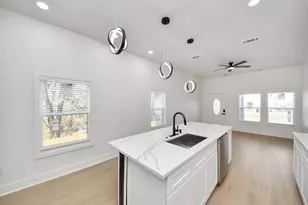 5226 Ricky St, Houston, TX 77033 - Photo 39