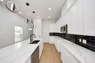 5226 Ricky St, Houston, TX 77033 - Photo 11