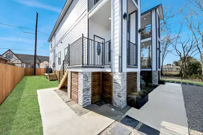5226 Ricky Street, Houston, TX 77033 - Photo 5