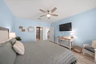 4121 Pointe W Dr, Galveston, TX 77554 - Photo 15