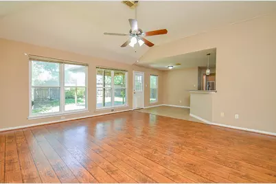 4521 W Columbary Drive, Rosenberg, TX 77471 - Photo 7
