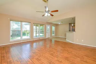 4521 W Columbary Dr, Rosenberg, TX 77471 - Photo 7