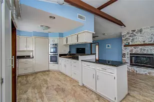 757 County Rd 291, Sargent, TX 77414 - Photo 13