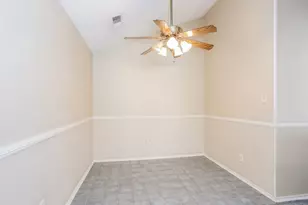 11 Crestbriar Ct, Baytown, TX 77521 - Photo 7