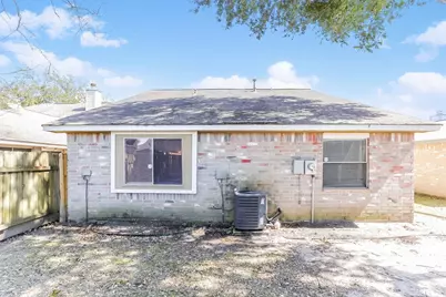 11 Crestbriar Court, Baytown, TX 77521 - Photo 15