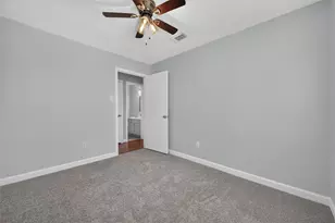 2450 Long Reach Dr, Sugar Land, TX 77478 - Photo 17