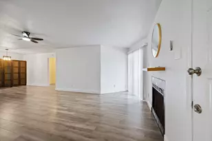 10733 Braes Bend Dr, Houston, TX 77071 - Photo 7