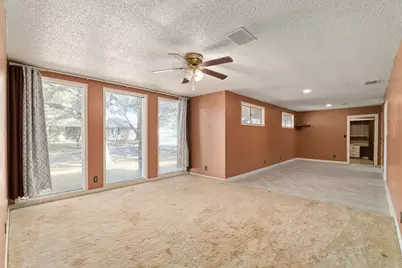 202 Kallus Street, Schulenburg, TX 78956 - Photo 5