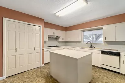 202 Kallus Street, Schulenburg, TX 78956 - Photo 11