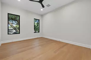 1014 Gardenia Dr, Houston, TX 77018 - Photo 17