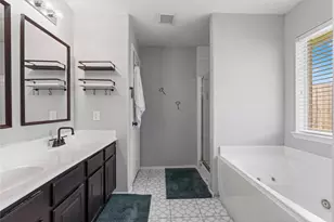 10819 Redwood Dr, Baytown, TX 77523 - Photo 17