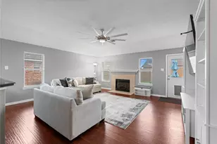 10819 Redwood Dr, Baytown, TX 77523 - Photo 5