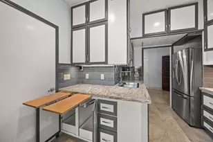 7447 Cambridge St, Houston, TX 77054 - Photo 7