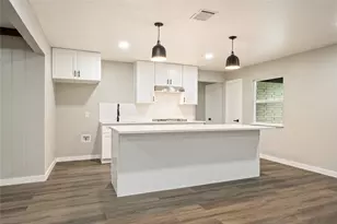320 Burnett Dr, Baytown, TX 77520 - Photo 5