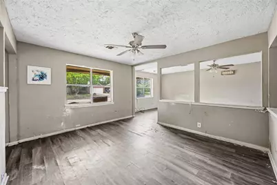 5015 Bricker Street, Houston, TX 77033 - Photo 5