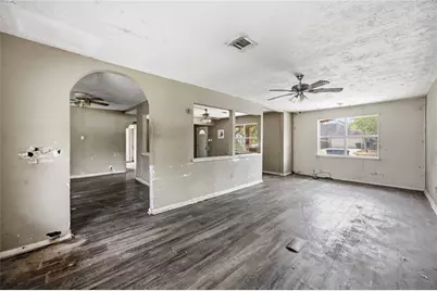 5015 Bricker Street, Houston, TX 77033 - Photo 7