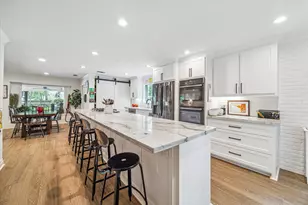 2910 Royal Cir Dr, Kingwood, TX 77339 - Photo 15