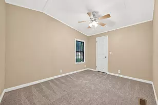16396 Red Tail Hawk Ct, Conroe, TX 77302 - Photo 21