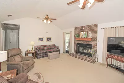175 Checkmate, Livingston, TX 77351 - Photo 11