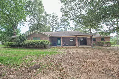 175 Checkmate, Livingston, TX 77351 - Photo 1