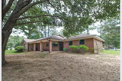 175 Checkmate, Livingston, TX 77351 - Photo 3
