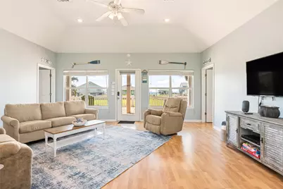 3233 Castle Drive, Crystal Beach, TX 77650 - Photo 21
