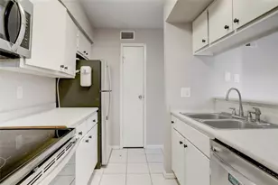 1500 Bay Area Blvd, Houston, TX 77058 - Photo 9