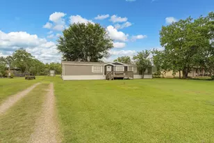 6419 Burdock Dr, Santa Fe, TX 77510 - Photo 3