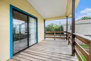 1434 10th St, San Leon, TX 77539 - Photo 11