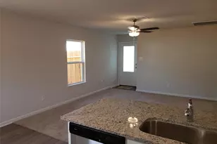 16129 Sugar Fls Dr, Conroe, TX 77303 - Photo 5