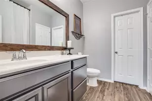 2151 Lost Timbers Dr, Conroe, TX 77304 - Photo 25