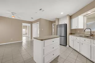 3023 Jewel Ann St, Houston, TX 77082 - Photo 11