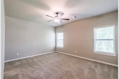 121 Wickersham #A, Conroe, TX 77304 - Photo 17