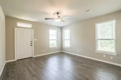 121 Wickersham #A, Conroe, TX 77304 - Photo 15
