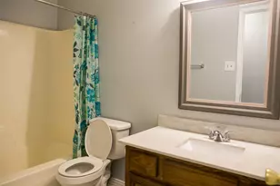 12051 Creekhurst Dr, Houston, TX 77099 - Photo 15