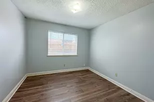 12051 Creekhurst Dr, Houston, TX 77099 - Photo 13