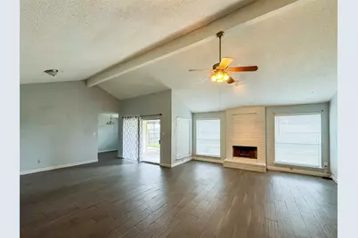 12051 Creekhurst Drive, Houston, TX 77099 - Photo 7