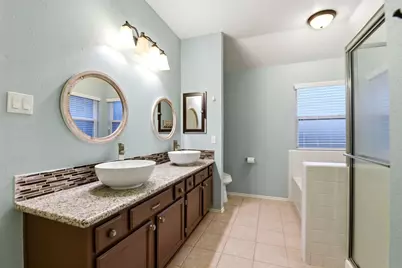 2622 S Peach Hollow Circle, Pearland, TX 77584 - Photo 25